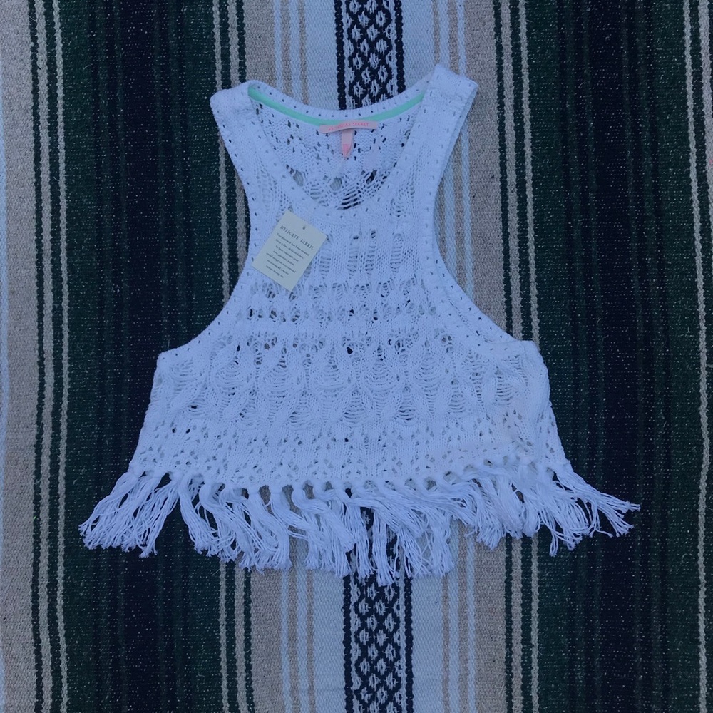 White Victoria’s Secret Summer Crop Top